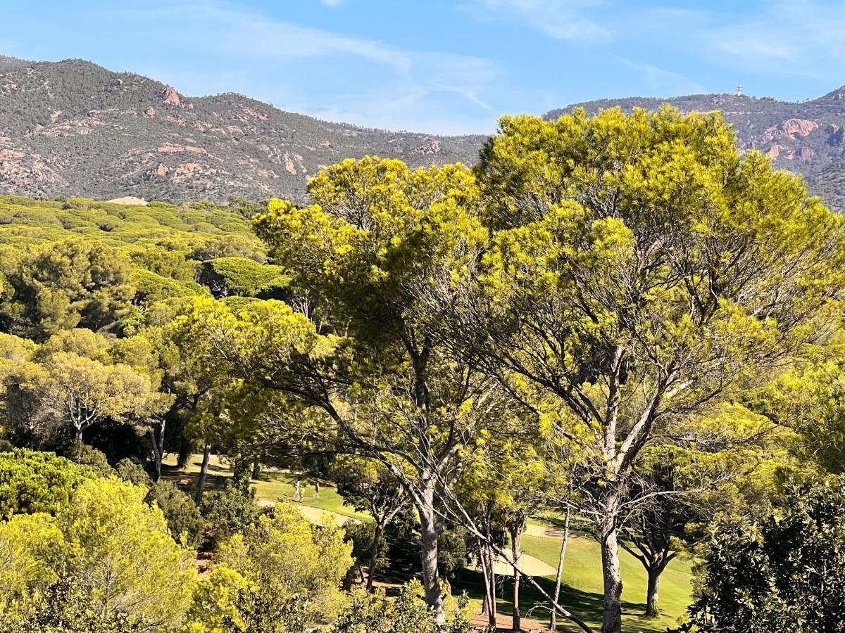 Villa Familiale Avec Vue Imprenable Saint-Raphaël Eksteriør billede