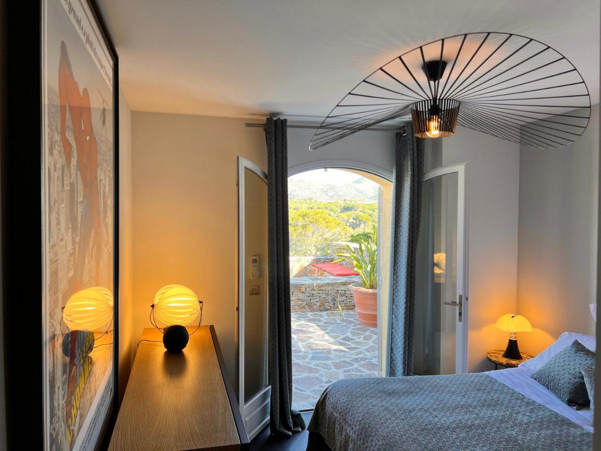 Villa Familiale Avec Vue Imprenable Saint-Raphaël Eksteriør billede