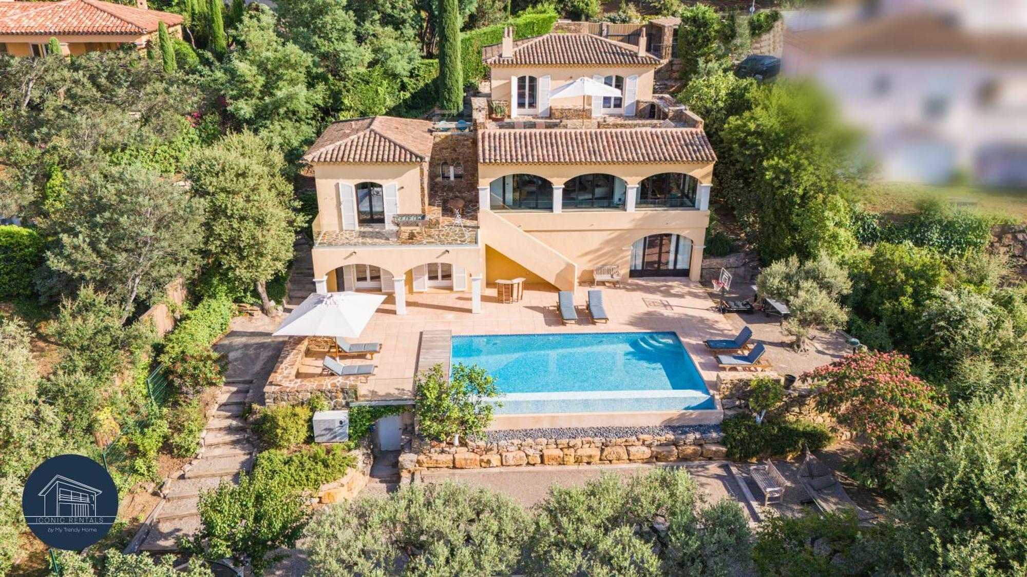 Villa Familiale Avec Vue Imprenable Saint-Raphaël Eksteriør billede