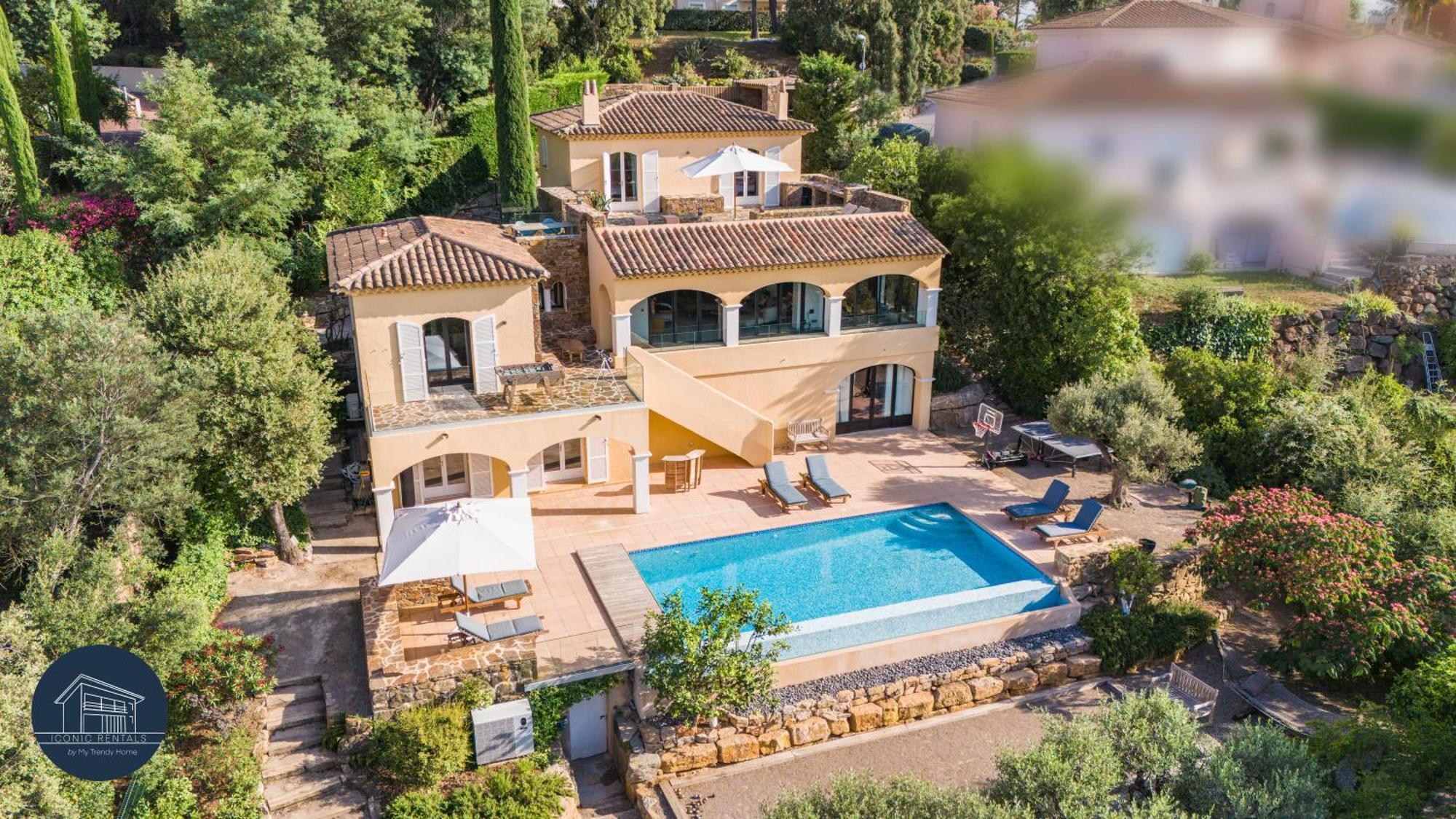 Villa Familiale Avec Vue Imprenable Saint-Raphaël Eksteriør billede