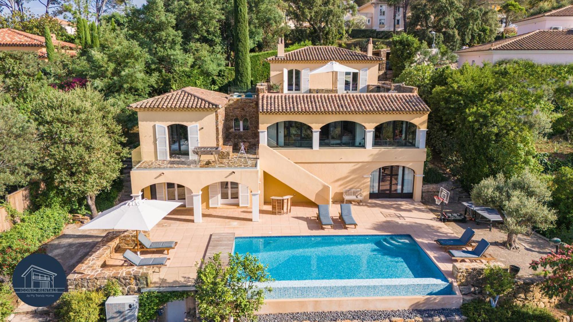 Villa Familiale Avec Vue Imprenable Saint-Raphaël Eksteriør billede